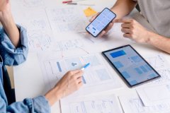 東方智啟科技APP開發(fā)-手機APP開發(fā)成本控制：精打細算實現(xiàn)價值最大化 - 深圳軟件外包公司助您降低開發(fā)成本